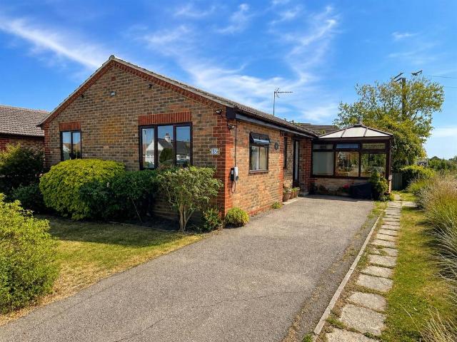 Bungalow for sale in Oad Street, Kent