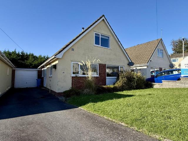 Bungalow for sale in Waun Fawr, Wales
