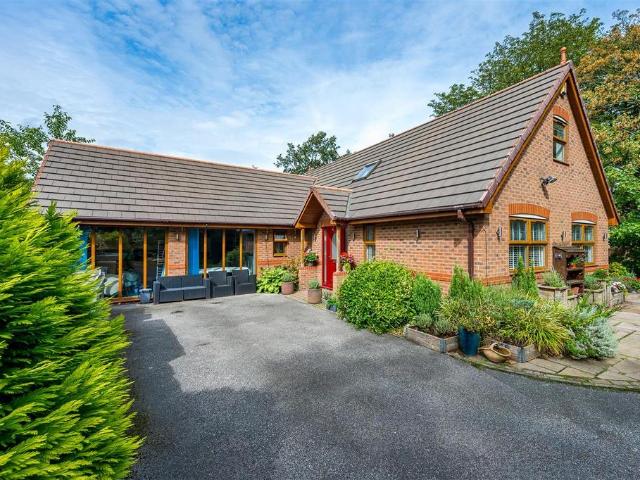 Bungalow for sale in Firbank, Lancashire