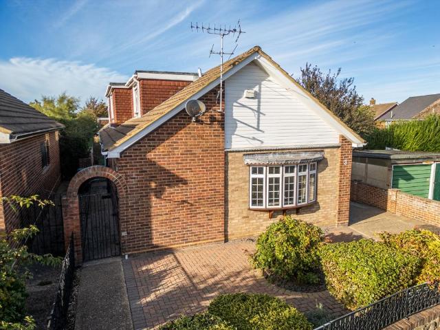 Bungalow for sale in Gravesend, Gravesham