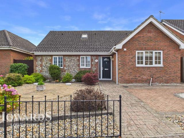 Bungalow for sale in Eastbridge, Suffolk