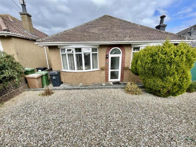Bungalow for sale in Mount Wise