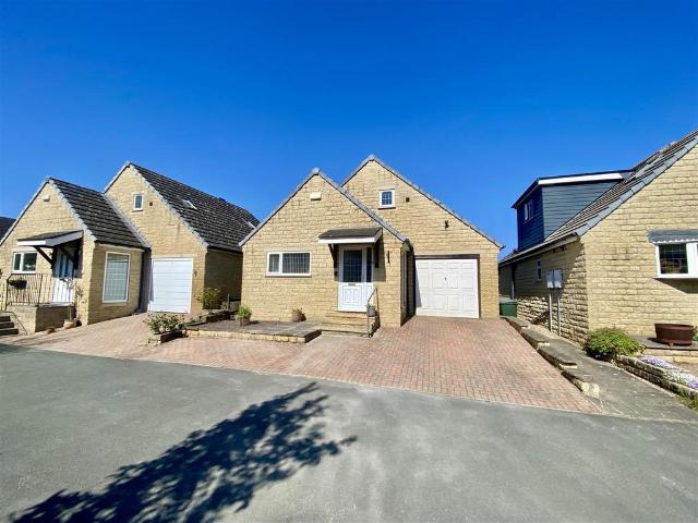House for sale in Lower Hopton, Mirfield
