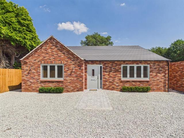 Bungalow for sale in Barton, Leicestershire