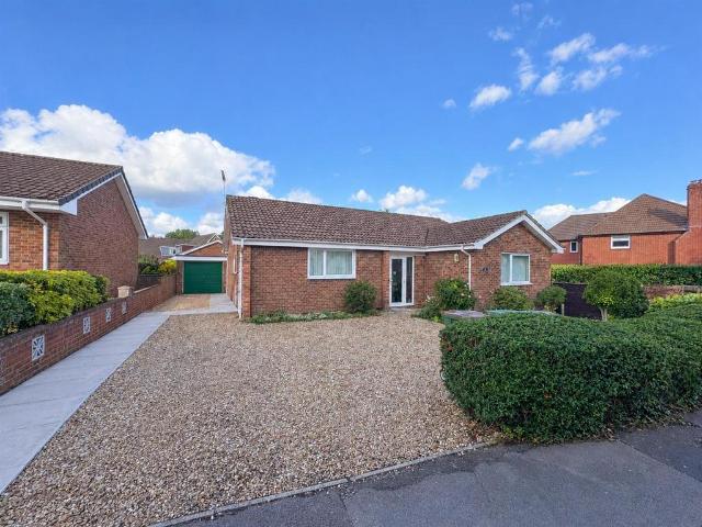 Bungalow for sale in Lowford, Eastleigh