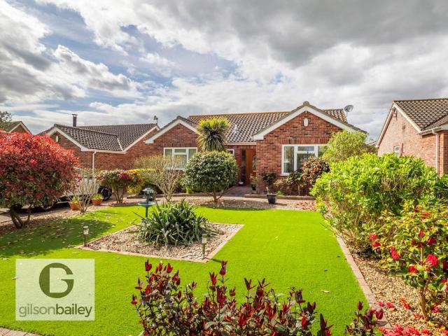 Bungalow for sale in Crostwick, Norfolk