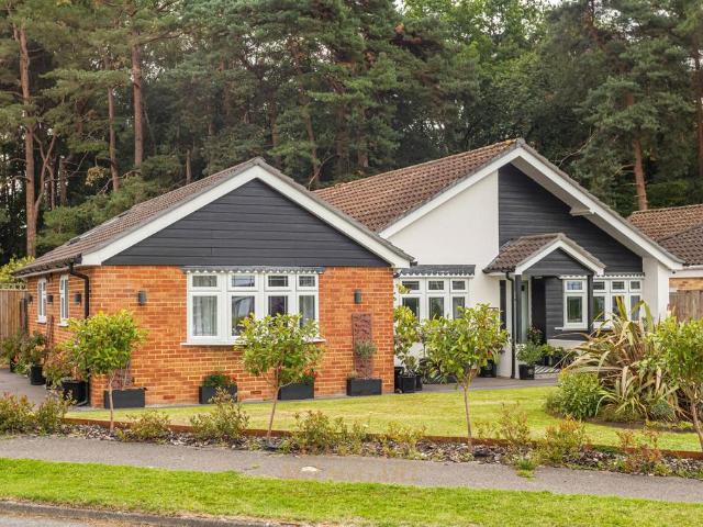 Bungalow for sale in Perryfields, West Sussex