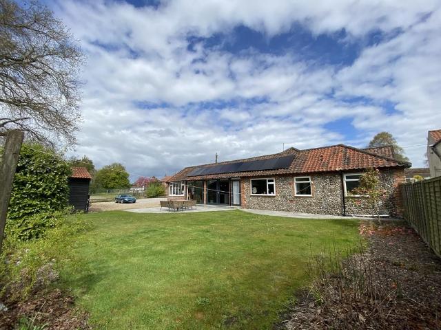 Bungalow for sale in Roughton, Comers