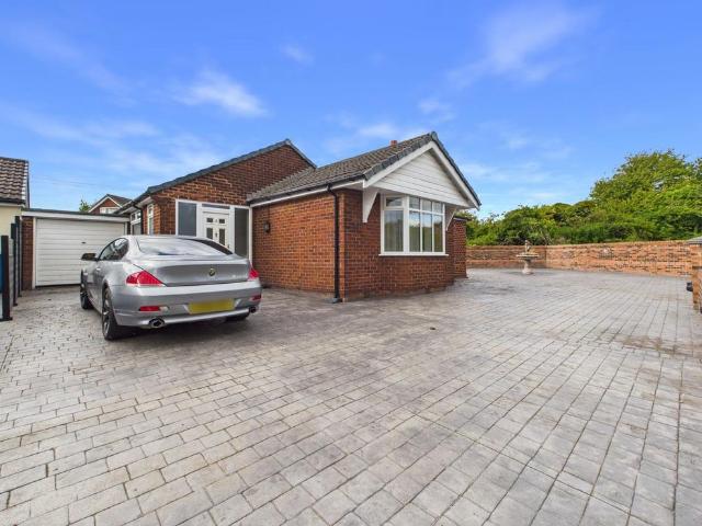 Bungalow for sale in Roby Mill, Lancashire