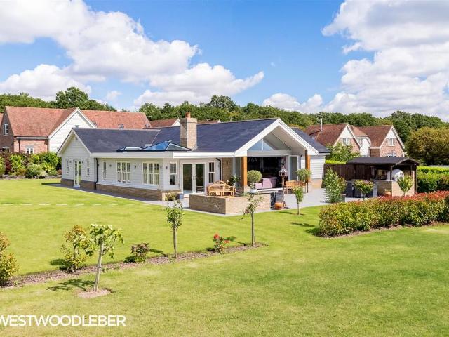 Bungalow for sale in Wormley West End, Colliers End