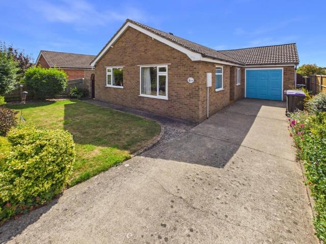 Bungalow for sale in Stafford Gardens, Belleau