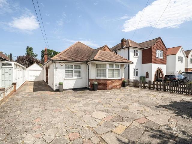 Bungalow for sale in St Mary Cray, Greater London