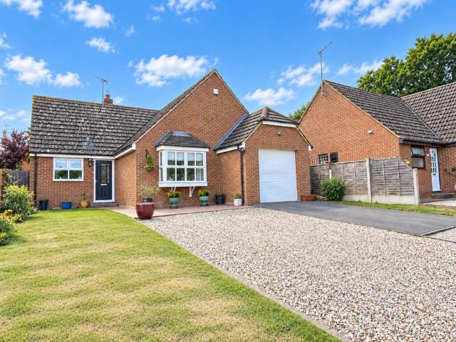 Bungalow for sale in Fordham Heath, Essex