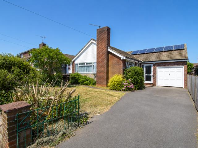 Bungalow for sale in Bolton Low Houses, Hampshire
