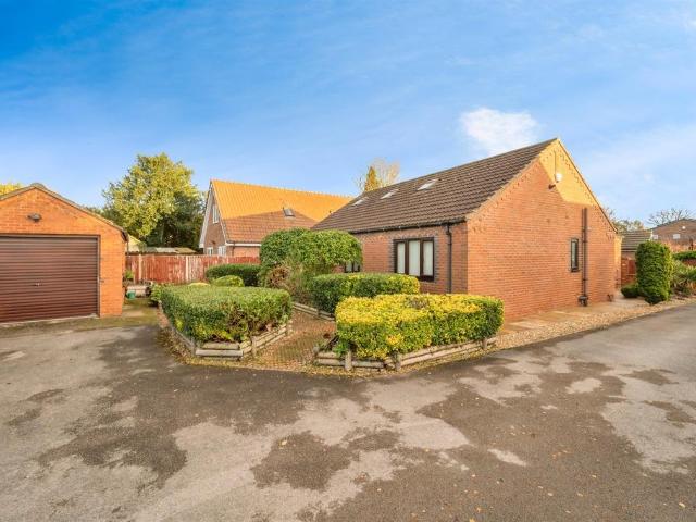 Bungalow for sale in Hatfield, South Yorkshire