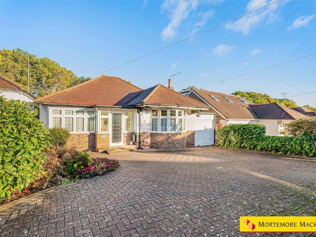 Bungalow for sale in Grange Park, Greater London