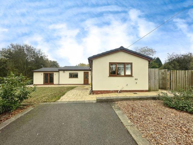 Bungalow for sale in Ringley, Lee Bank