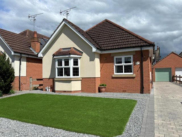 Bungalow for sale in Leven