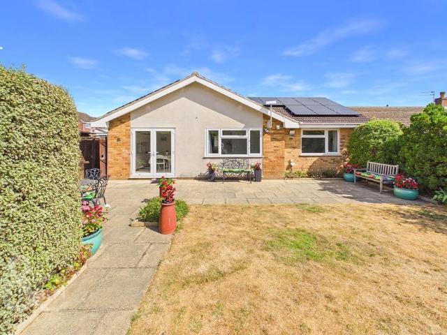 Bungalow for sale in Redenhall with Harleston, Burgh St Peter