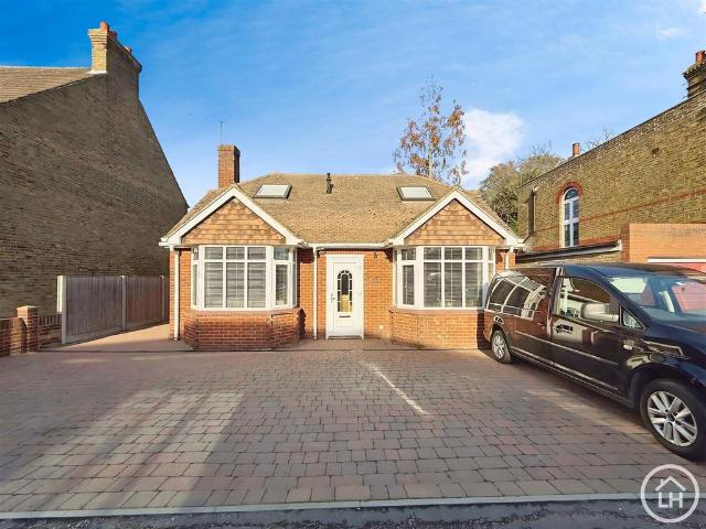 Bungalow for sale in Key Street, Swale