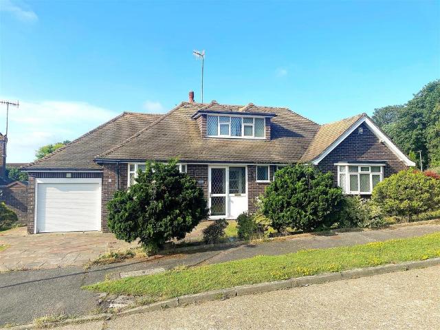 Bungalow for sale in Cooden, Heathlands