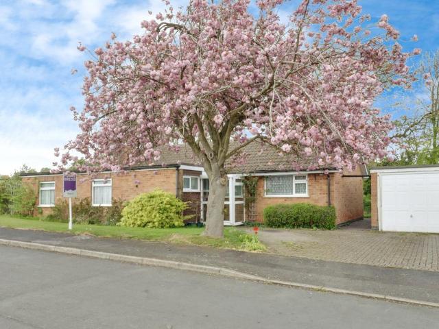 Bungalow for sale in Stanford On Avon, Leicestershire