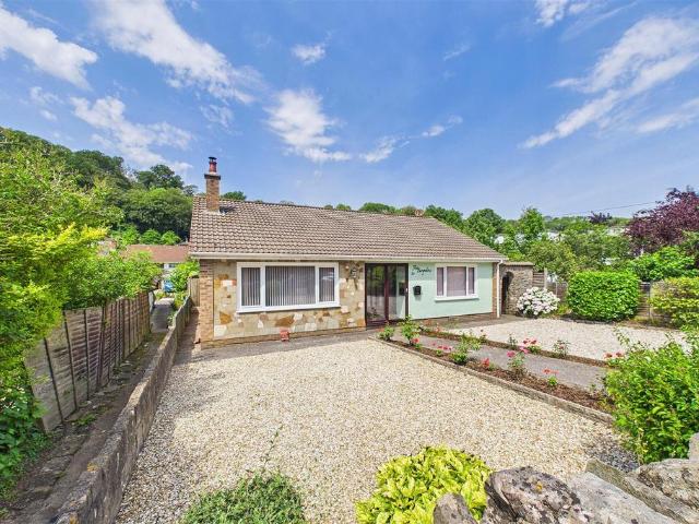 Bungalow for sale in East Clevedon, Clevedon