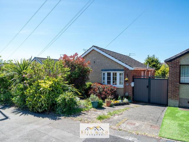 Bungalow for sale in Aston cum Aughton, Aston