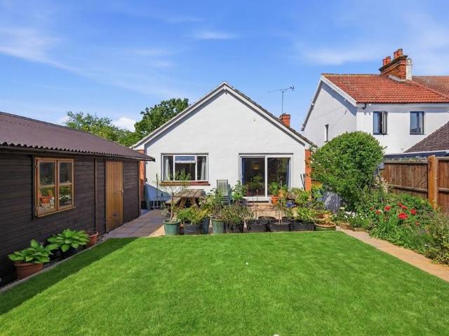 Bungalow for sale in Wickford, Basildon