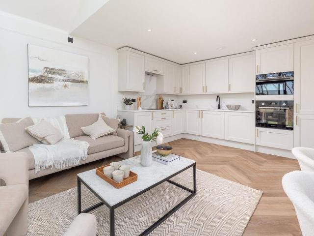 Bungalow for sale in Fawkham, Sevenoaks