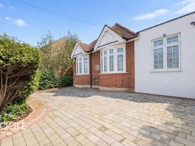 Bungalow for sale in Gillingham