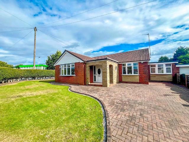 Bungalow for sale in Starling, Bury