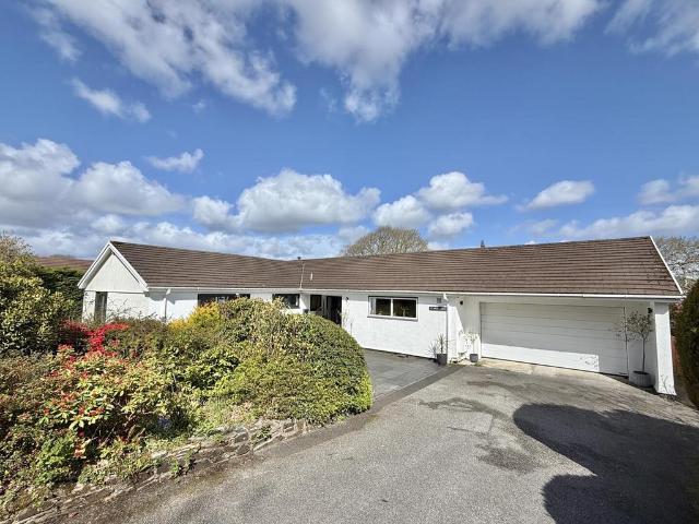 Bungalow for sale in Perranarworthal