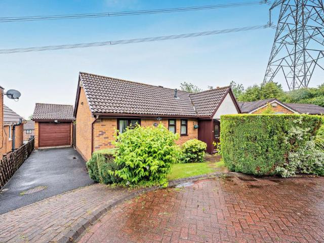 Bungalow for sale in Halton