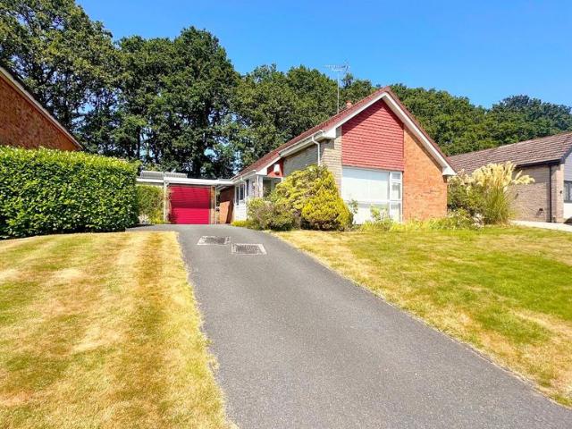 Bungalow for sale in Hockley, Poynton