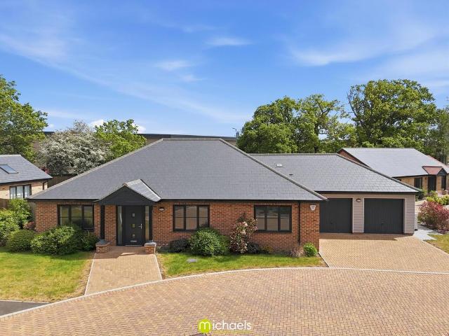 Bungalow for sale in Elmstead, Dale Hill