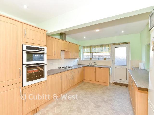 Bungalow for sale in Hampshire Farm, Spring Vale
