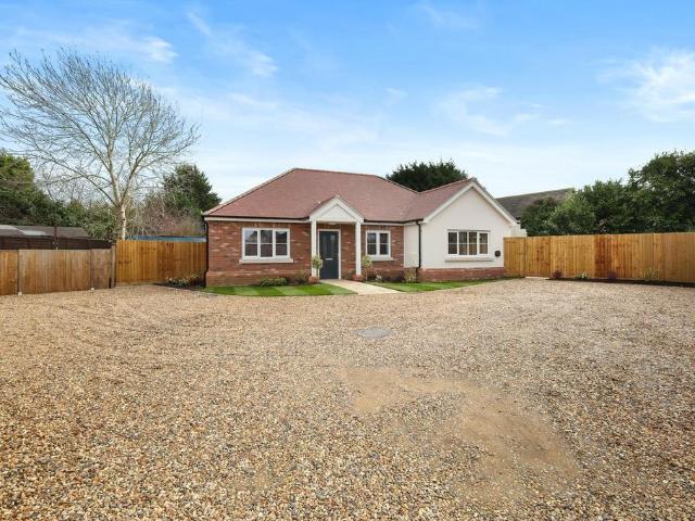 Bungalow for sale in Bocking, Chipping Hill