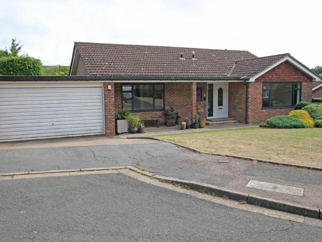 Bungalow for sale in Holywell, Eastbourne