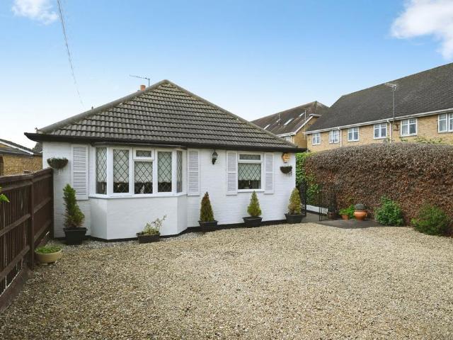 Bungalow for sale in Fifield, Bray