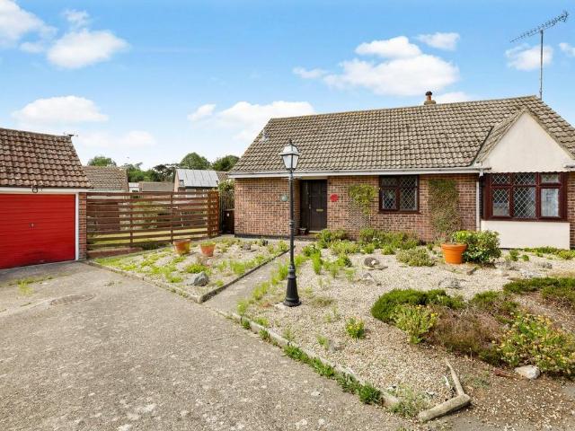 Bungalow for sale in Fordham Heath, Essex