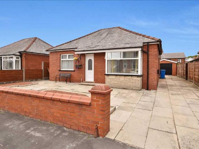 Bungalow for sale in Cowling, Andertons Mill