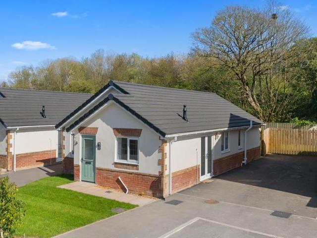 Bungalow for sale in Waddicar, Sefton