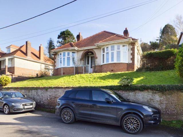 Bungalow for sale in Ferryside, Wales