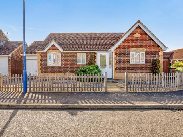 Bungalow for sale in Littlecote, West Sussex