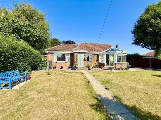 Bungalow for sale in Happisburgh, Comers