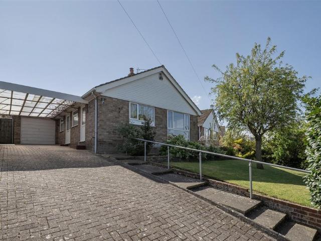 Bungalow for sale in Potterne