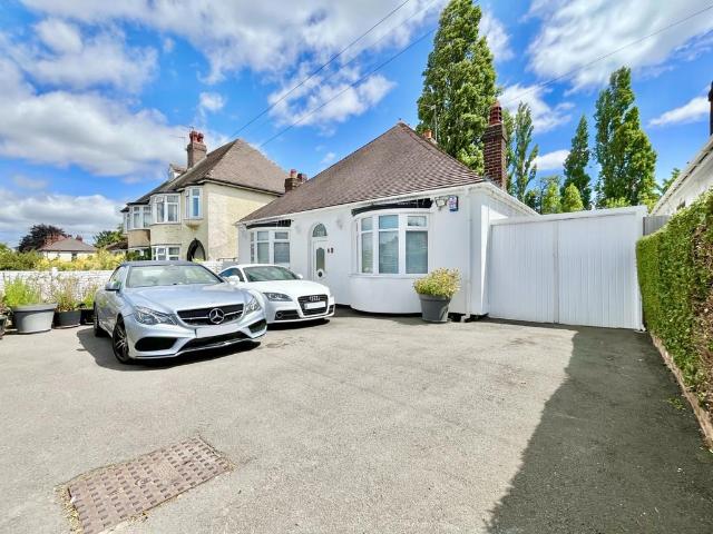 Bungalow for sale in Oxley, Wolverhampton