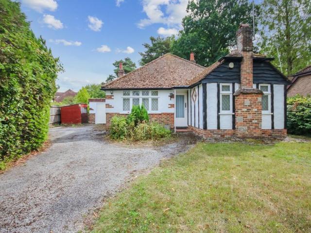Bungalow for sale in Perryfields, West Sussex