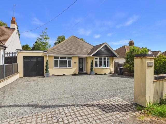 Bungalow for sale in Wootton, Hardingstone